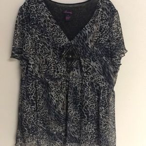 Women’s blouse